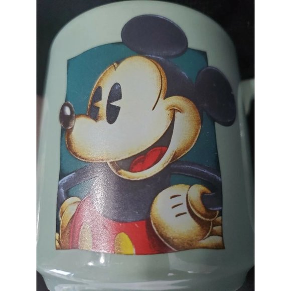 Disney Lot of 2 Mickey and Minnie Mouse Coffee Cups vintage pink green Thailand - Picture 11 of 12